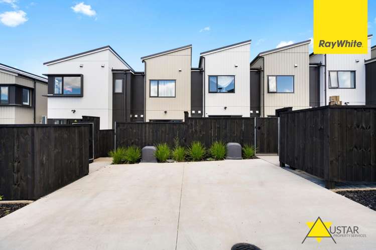 29 Oranga Drive Westgate_17