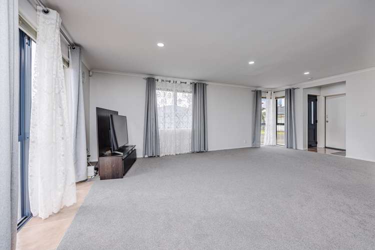 18 Pitt Avenue Clendon Park_6