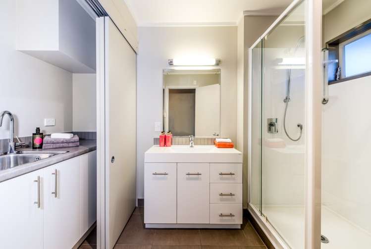 40 Tizard Road Birkenhead_17