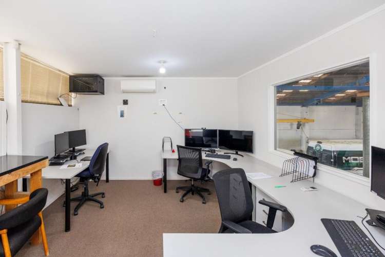 12-14 Coventry Street Levin_14