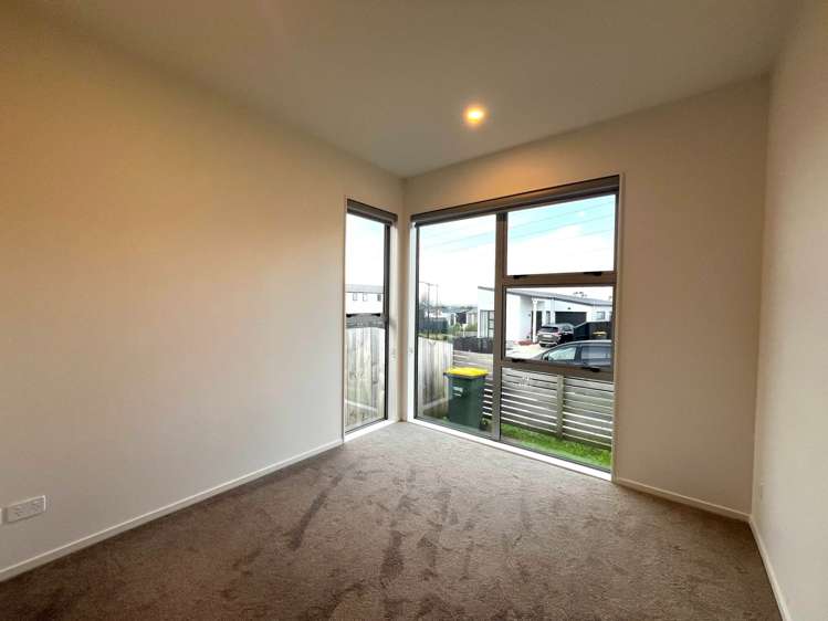 11 Puwha Street Massey_5