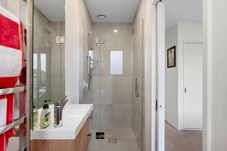 2/24 Devonport Lane St Albans_9