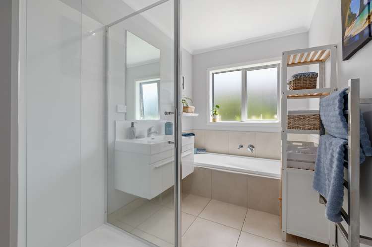 28 Probert Crescent Chartwell_13