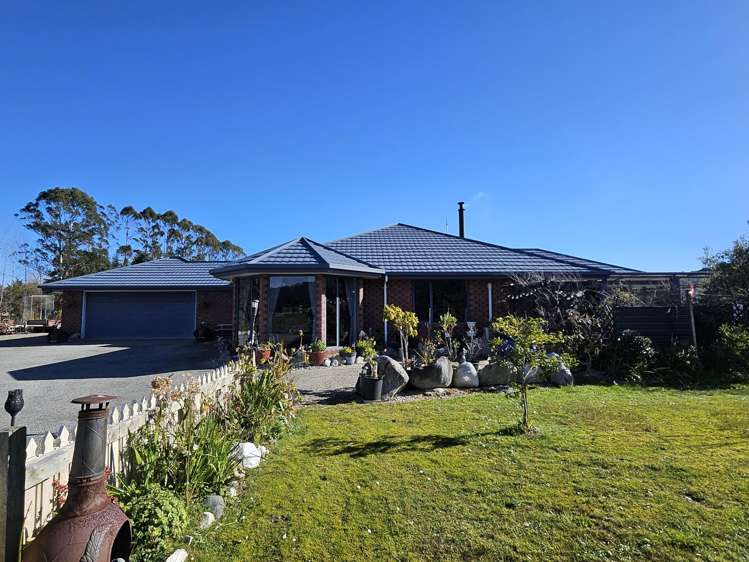 17 Gold Nugget Road_0