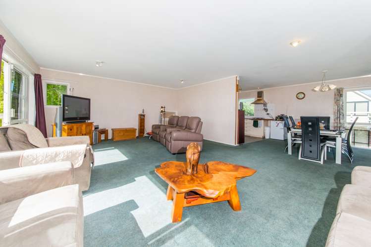 21 Kawakawa Bay Coast Road Kawakawa Bay_4