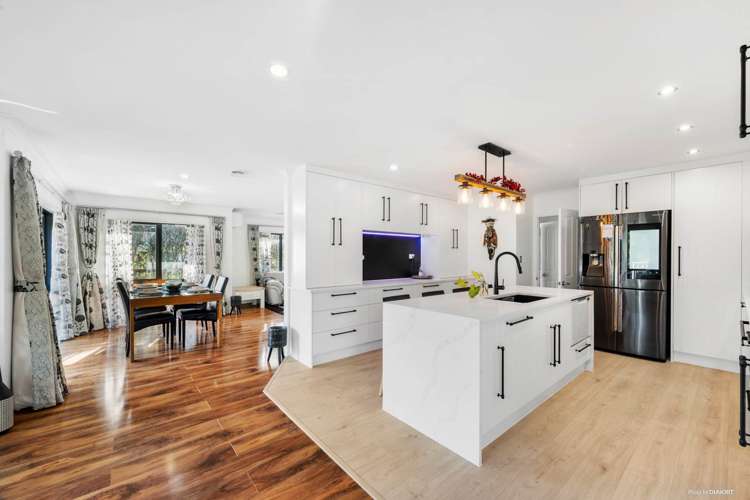 48 Shelter Drive Greenhithe_6