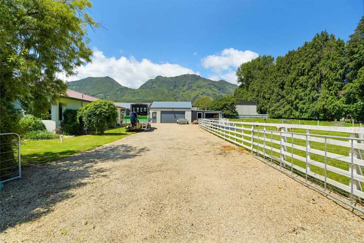 426 Abel Tasman Drive, Takaka Golden Bay_20