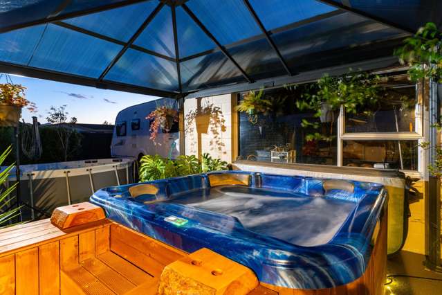 8 Newbourne Crescent Redwoodtown_3