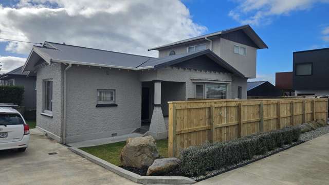 LARGE LOW MAINTENANCE HOME