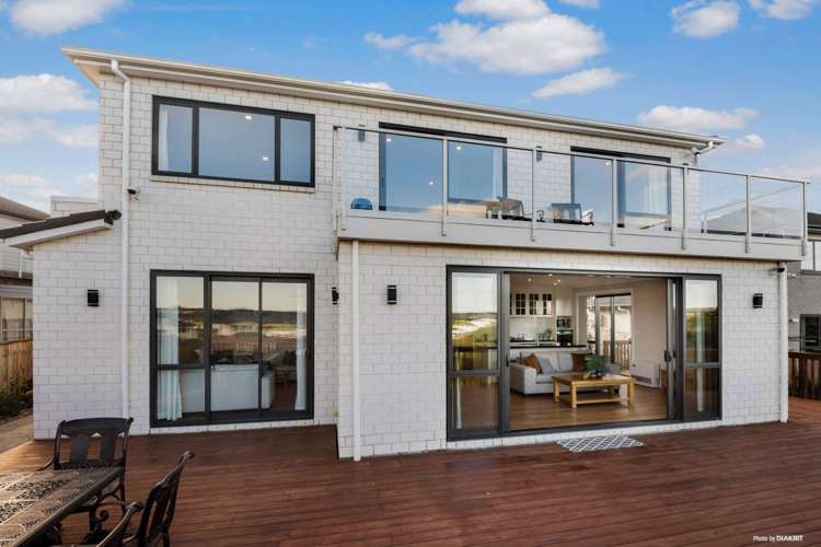 8 Ascension Crescent Orewa_30