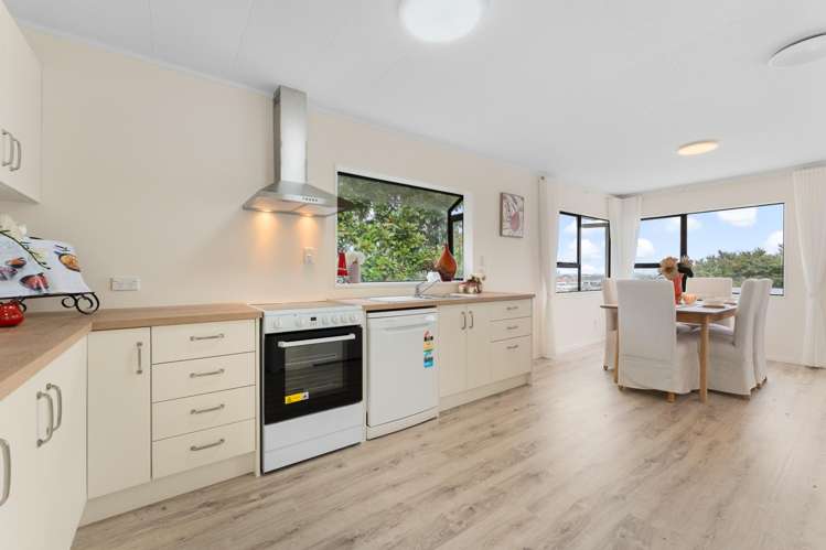 2/16 Kupari Place Totara Vale_10