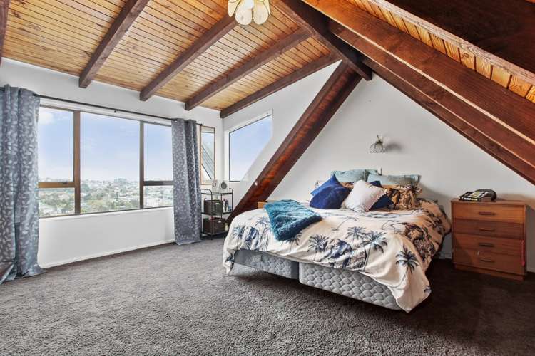 2 Raelene Place Massey_9