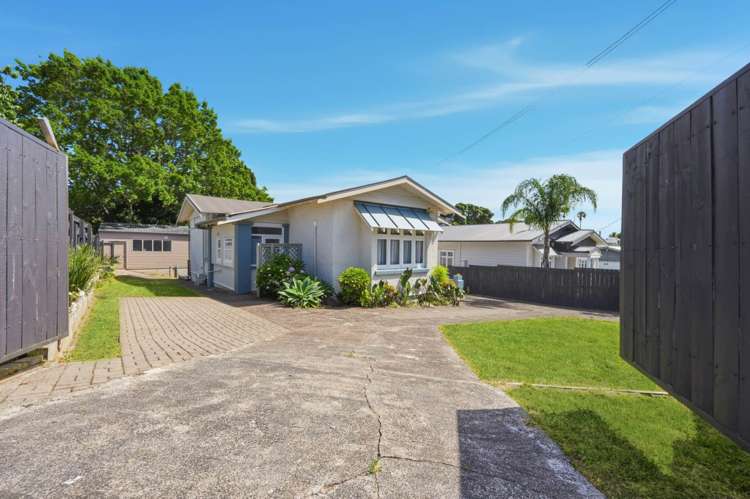 75 Alberton Avenue Mount Albert_3