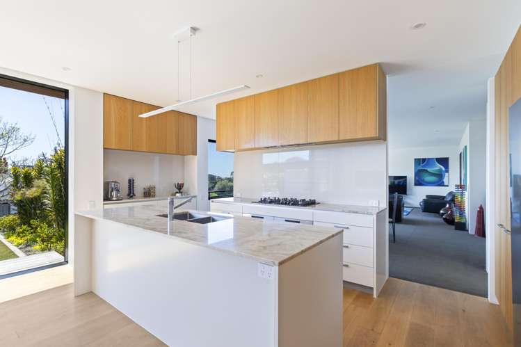 5 Barrett Street Westown_10