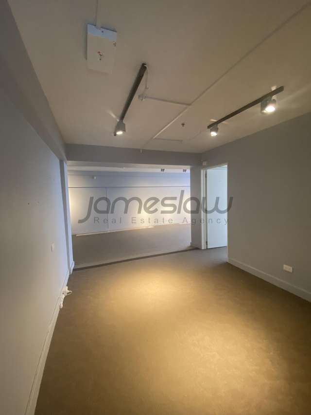 4/98 Albert Street City Centre_3