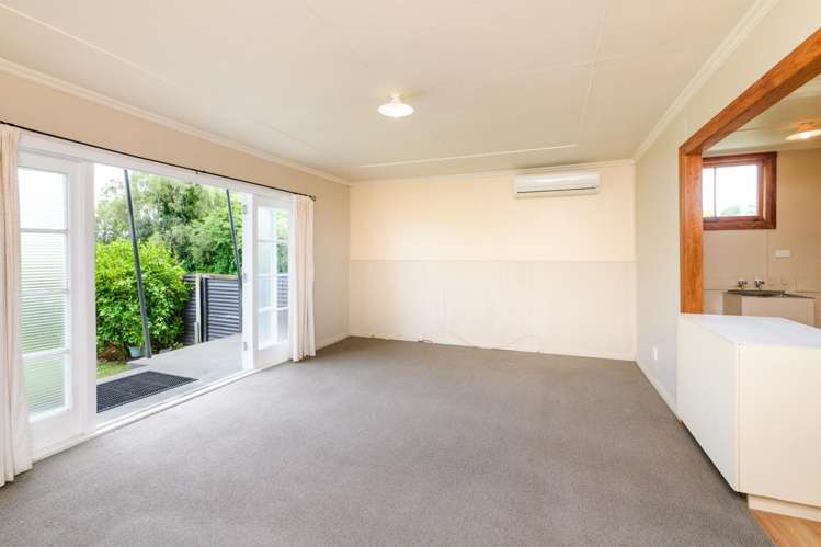 24 Main Street Marton_32