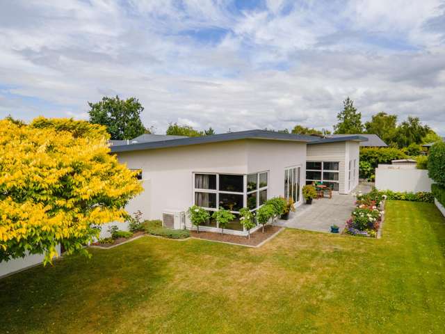 Spacious family living in a prime location