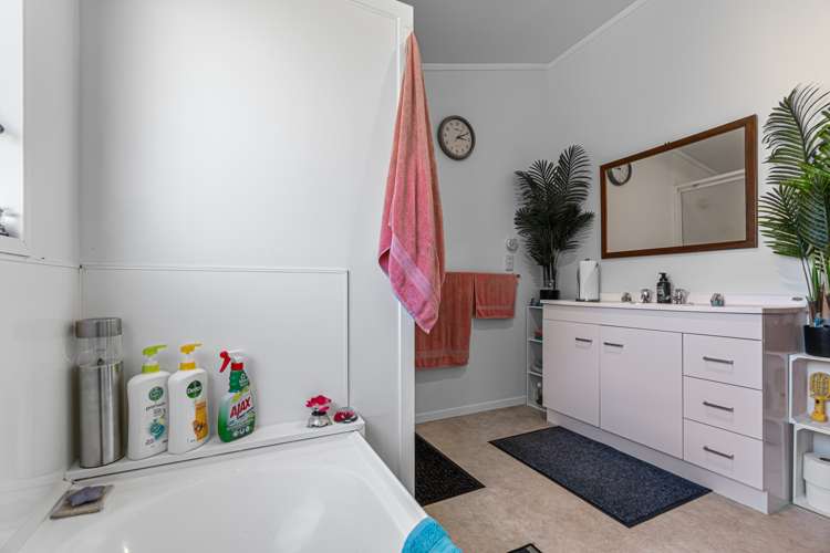 100 Thompson Street Leamington_12