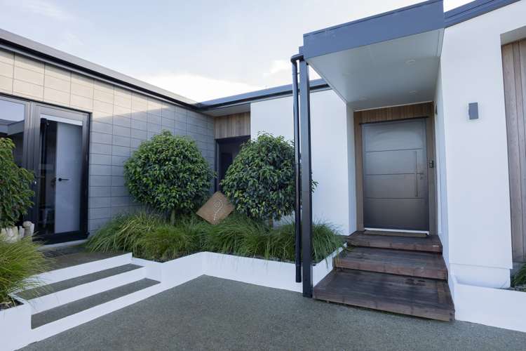 19 Longwood Drive Winton_2