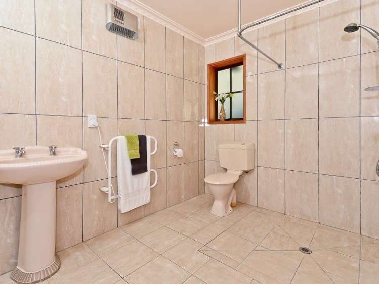 1 Epsom Place Chartwell_11