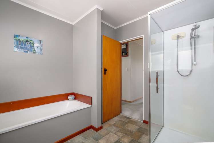 17 Tararua Drive Upper Plain_20