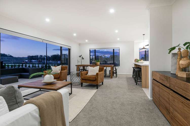 2 Frith Street Wainui_10