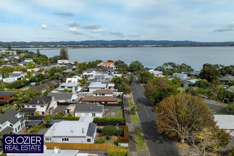 16 Raymond Street Point Chevalier_17