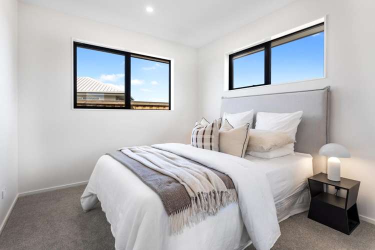 54 Benashet Drive Lincoln_16