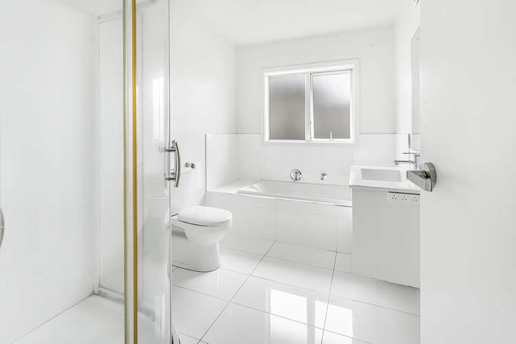 2 Etna Way Dinsdale_13