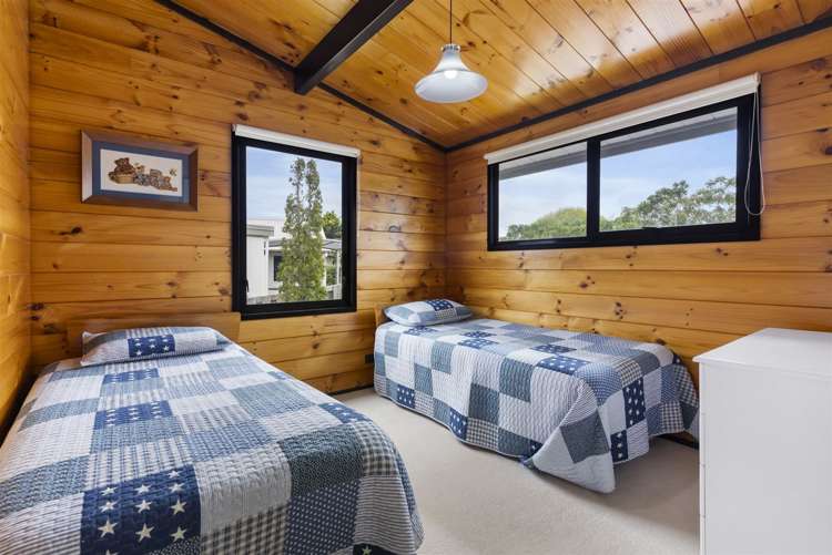 5 Courtney Close Pauanui_11