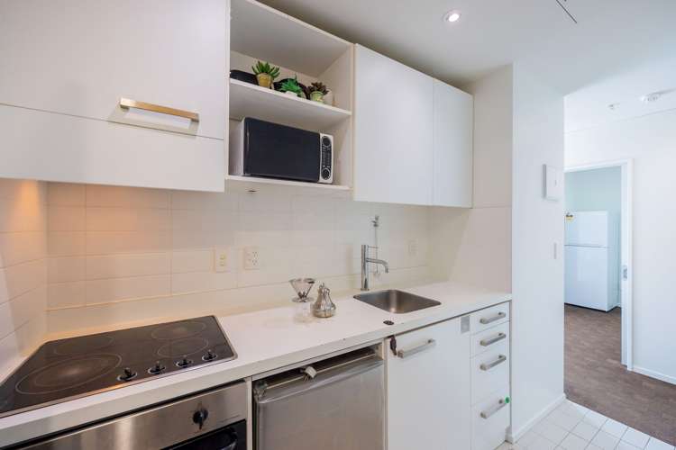 1007/10 Waterloo Quadrant Auckland Central_10