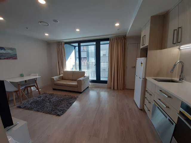 75 Victoria Street West 10015_2