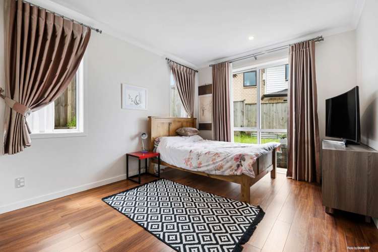 5 Ascension Crescent Orewa_11