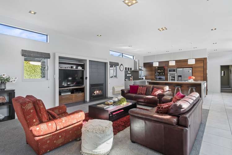 21 Croftwood Lane Harewood_16