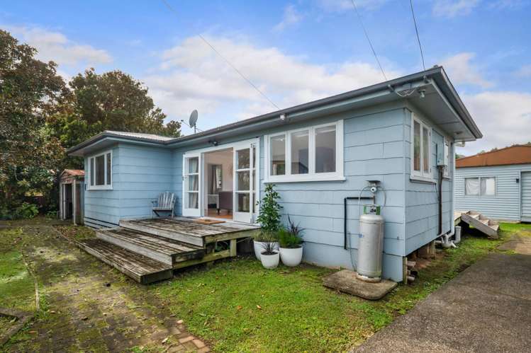 36 Seaview Ave Te Puru_19