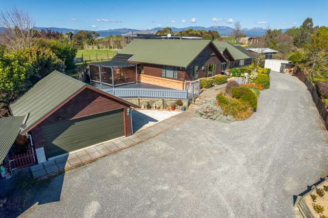 245 The Coastal Highway Redwood Valley_1