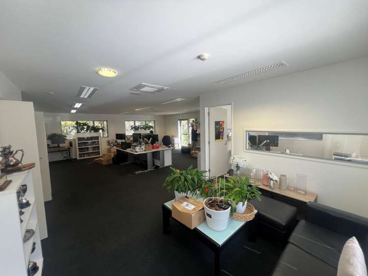 10c Tussock Lane Ferrymead_7