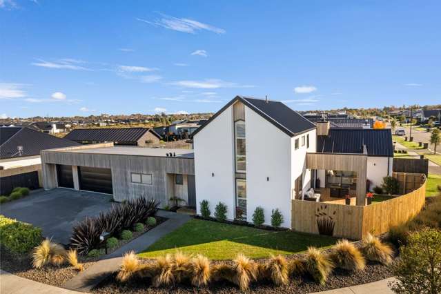 True Luxury on Te Raki Drive!