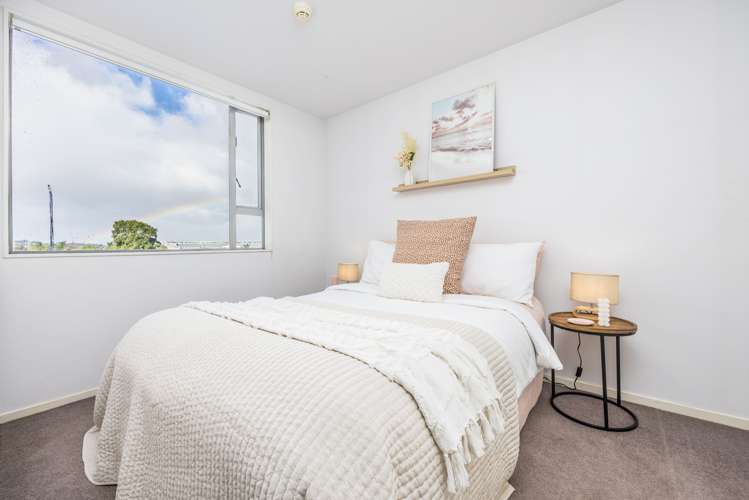 5p/435 New North Road Kingsland_15