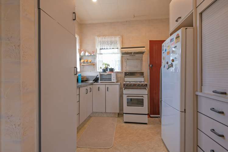 19 Savage Crescent West End_3