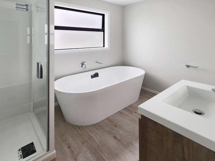 6 Reading Street Wainuiomata_10