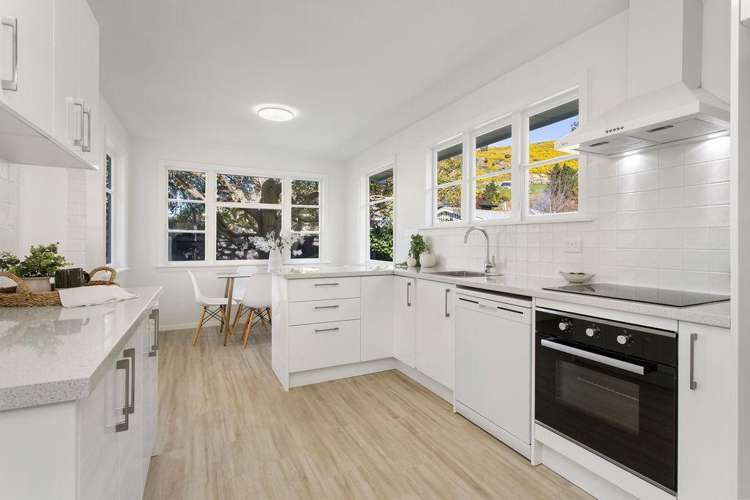 4 Lucienne Place Hillsborough_5