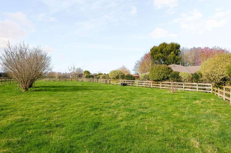 186b Holland Road Puketaha_37