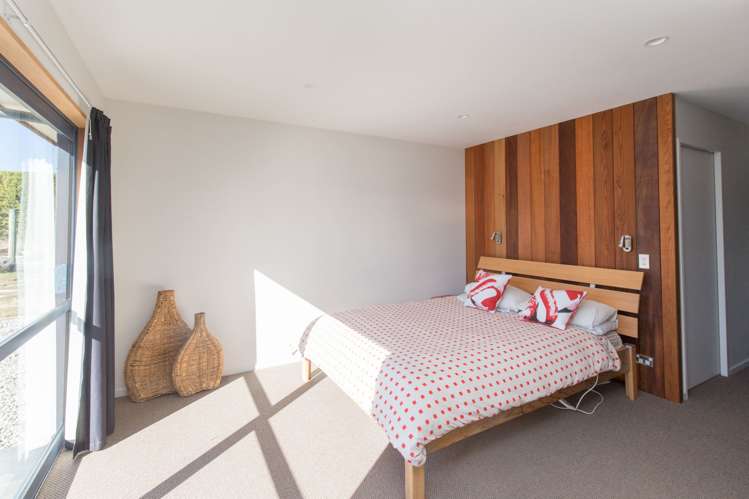 25 Bernard Road Albert Town_5