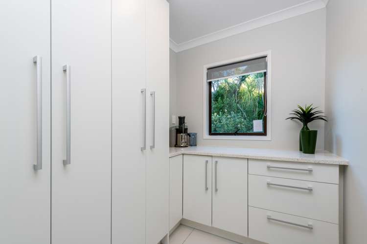 8a Westbourne Road Murrays Bay_6
