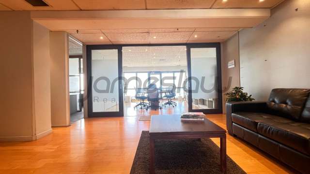 Level 8, Suite 8.02/152 Quay Street City Centre_2