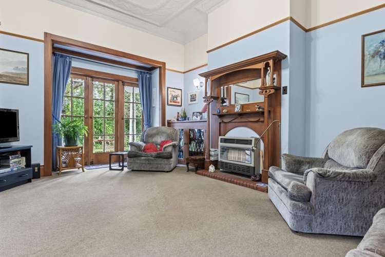 43 Rainforth Street Roslyn_13