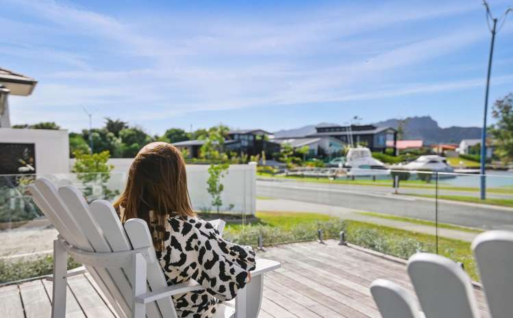 8 Waitemata Drive One Tree Point_2