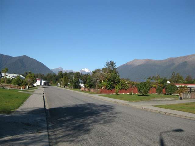 37 Pauareka Road Haast_4