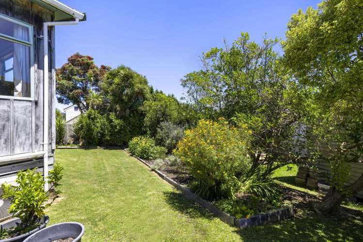 10a Marine Parade Raglan_11